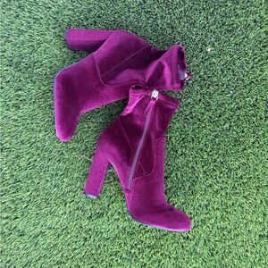 Steve Madden velvet boots NEW 6.5